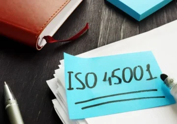 Čo je ISO 45001 a ako súvisí s BOZP vo firme?